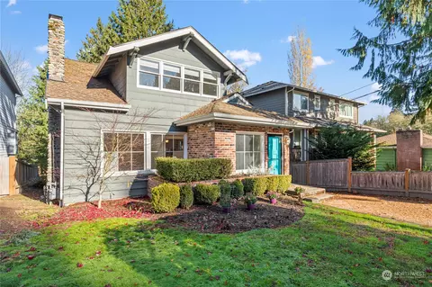 2534 NE 94th St, Seattle, WA 98115
