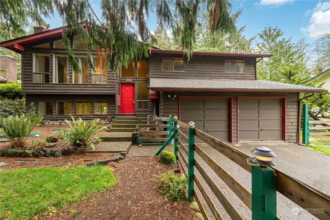 3132 Locker Rd SE, Port Orchard, WA 98366