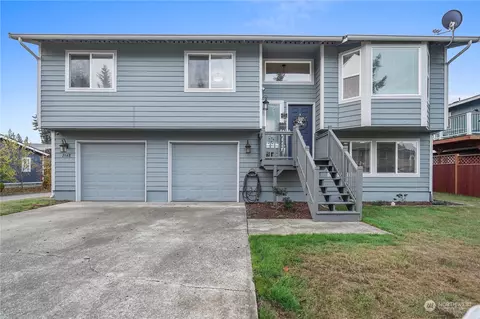 2168 SE Galeel Ct, Port Orchard, WA 98366