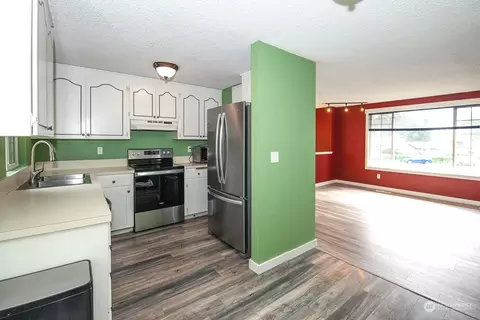 8812 Emerson Pl, Everett, WA 98208 photo 9