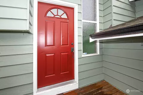 8812 Emerson Pl, Everett, WA 98208 photo 5
