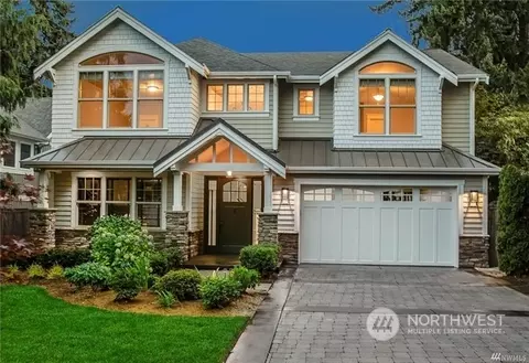9823 NE 26th St, Bellevue, WA 98004