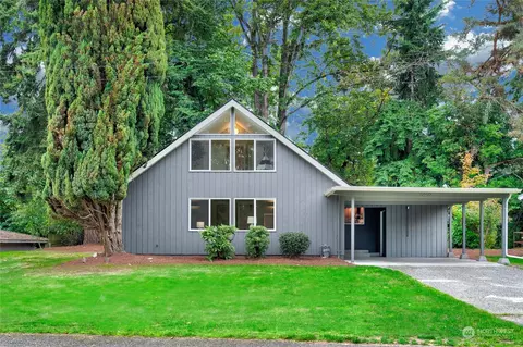 6409 NE 154th St, Kenmore, WA 98028