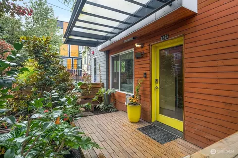 1623 14th Ave #A, Seattle, WA 98122