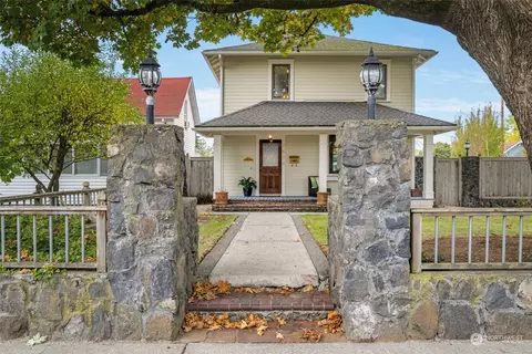 1604 Oakes Ave, Everett, WA 98201
