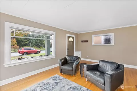 3215 Rockefeller Ave, Everett, WA 98201 photo 3