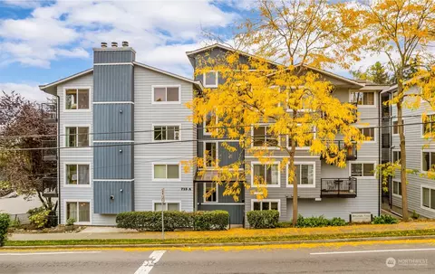 715 N 130th St #A-302, Seattle, WA 98133
