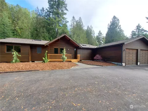 3222 Hollywood Dr NE, Olympia, WA 98516
