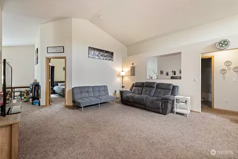 4806 204th Street Ct E, Spanaway, WA 98387 photo 5
