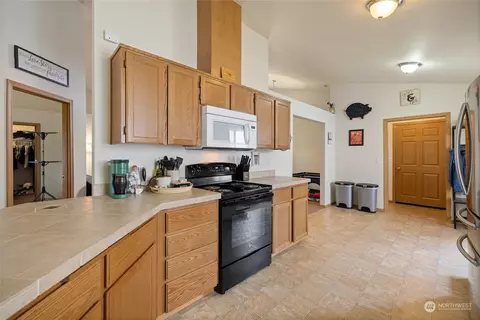 4806 204th Street Ct E, Spanaway, WA 98387 photo 13