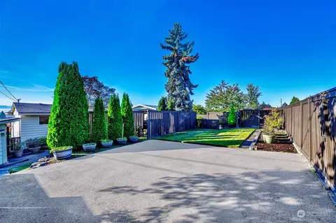 1063 B Ave S, Edmonds, WA 98020 photo 28