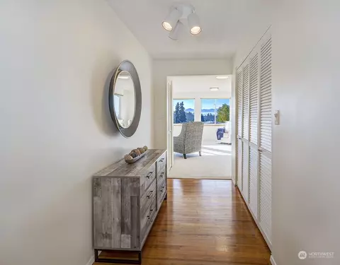 1063 B Ave S, Edmonds, WA 98020 photo 17