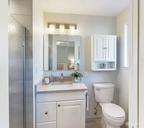 1063 B Ave S, Edmonds, WA 98020 photo 14