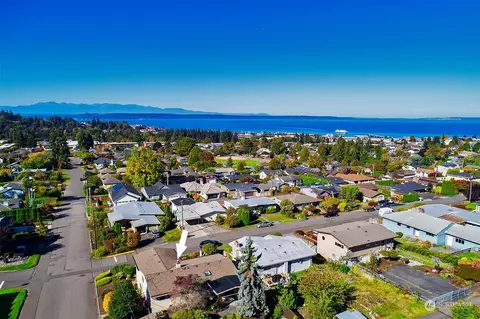 1063 B Ave S, Edmonds, WA 98020 photo 2