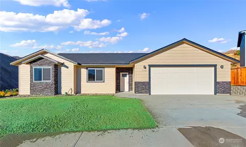 10002 Numeral Pointe Pl, Entiat, WA 98822