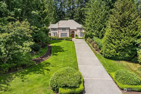 13623 NE 32nd Pl, Bellevue, WA 98005