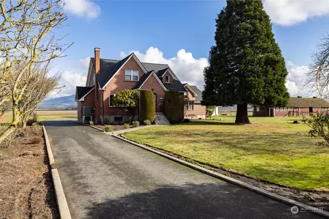 20179 Dry Slough Rd, Mount Vernon, WA 98273