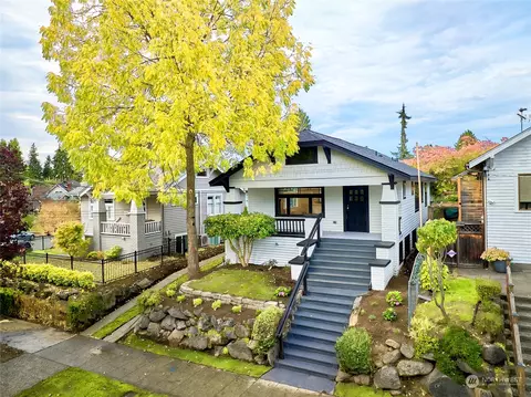 104 NE 52nd St, Seattle, WA 98105