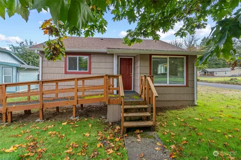 200 Taylor St, Ryderwood, WA 98581
