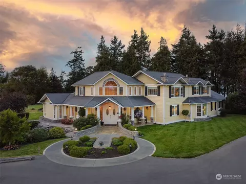 1027 Finn Hall Rd, Port Angeles, WA 98362