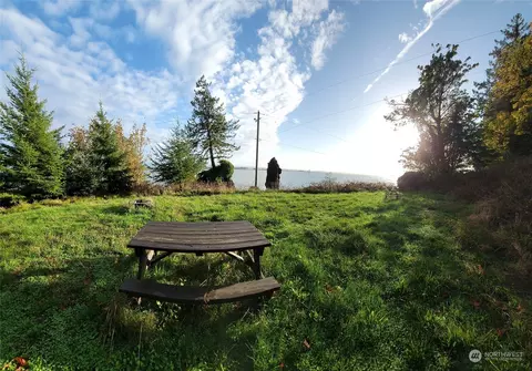 1297 Altoona Pillar Rock Rd, Rosburg, WA 98643