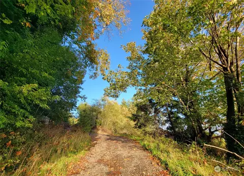 70 Cottardi Heights Rd, Rosburg, WA 98643
