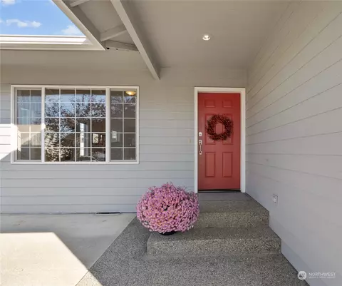 2123 Meadows Ln, Anacortes, WA 98221