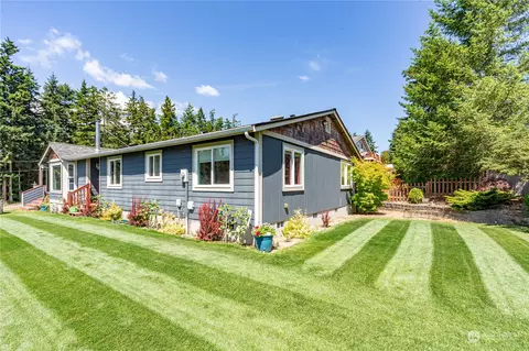 1372 Thorndyke Rd, Port Ludlow, WA 98365