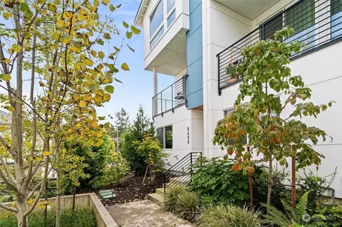 8608 22nd Pl NE, Seattle, WA 98115