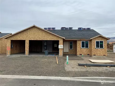 2377 SE 3rd St, East Wenatchee, WA 98802