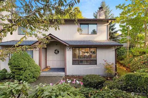 14818 32nd Pl S #8, Seatac, WA 98168