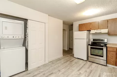 665 Myrtine St, Enumclaw, WA 98022 photo 7