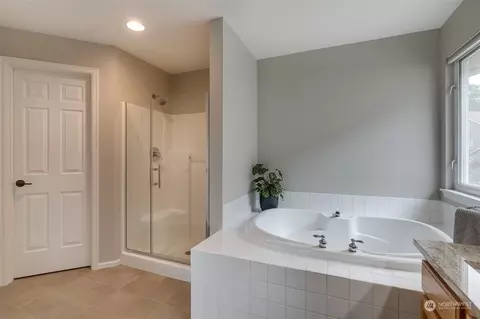20022 27th Dr SE, Bothell, WA 98012 photo 29