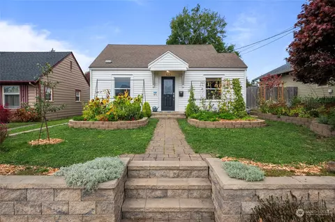 522 W Illinois St, Bellingham, WA 98225
