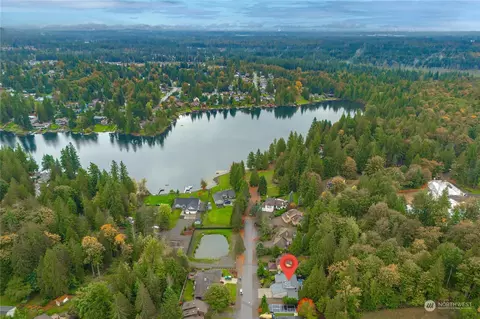 25927 210th Ave SE, Maple Valley, WA 98038