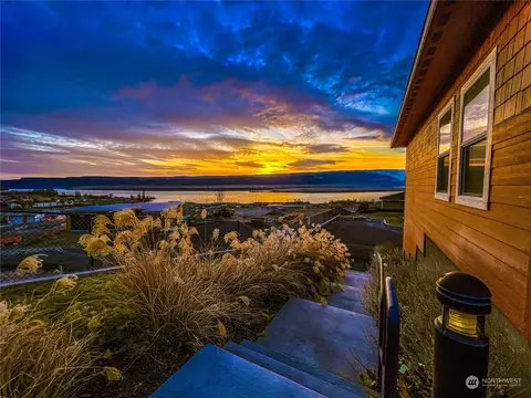 9103 Raven Ln NW #C70, Quincy, WA 98848
