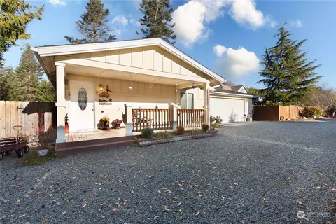 2316 37th Ct, Anacortes, WA 98221
