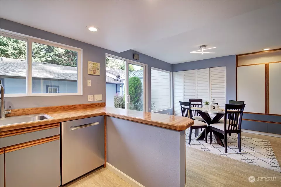  1035 156th Ave NE #34, Bellevue, WA 98007 photo 12