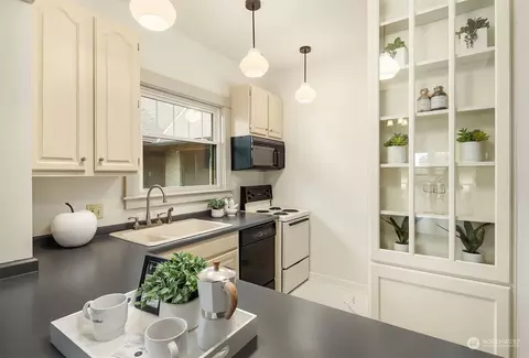 409 16th Ave E #18, Seattle, WA 98112 photo 16