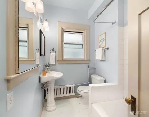 409 16th Ave E #18, Seattle, WA 98112 photo 15