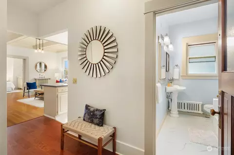 409 16th Ave E #18, Seattle, WA 98112 photo 27