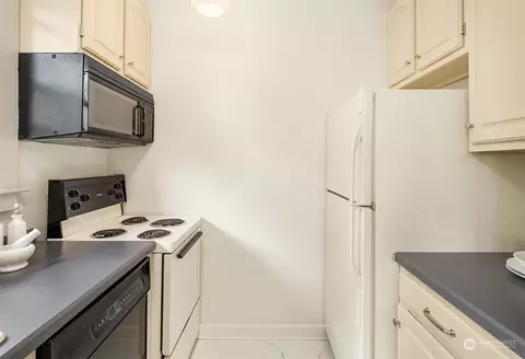 409 16th Ave E #18, Seattle, WA 98112 photo 11