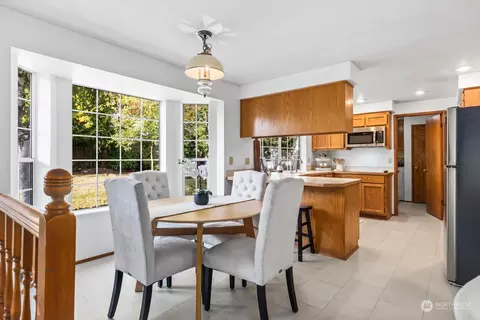8910 10th Dr SE, Everett, WA 98208 photo 9