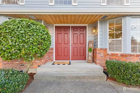 8910 10th Dr SE, Everett, WA 98208 photo 3