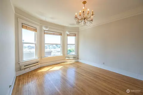 317 E Thomas St, Seattle, WA 98102 photo 10
