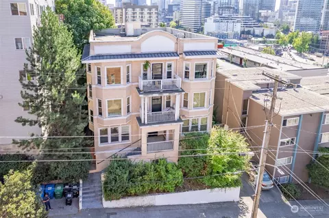 317 E Thomas St, Seattle, WA 98102 photo 4