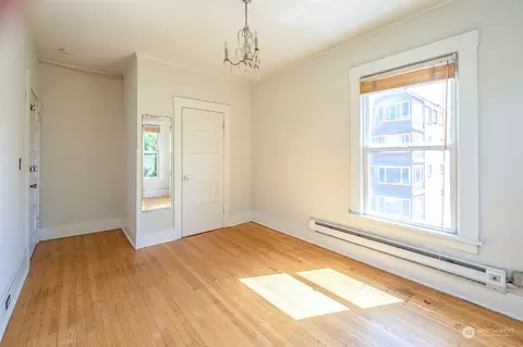 317 E Thomas St, Seattle, WA 98102 photo 15