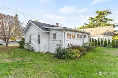 543 Dayton St, Edmonds, WA 98020