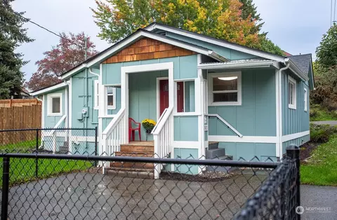 1302 N Montgomery Ave, Bremerton, WA 98312