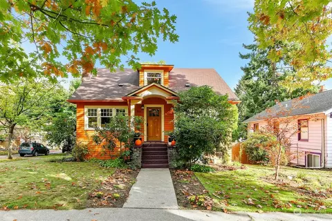 826 25th Ave, Seattle, WA 98122